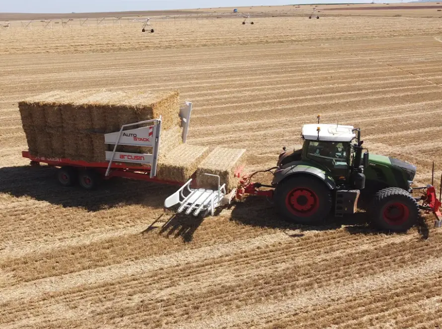 Galería de servicios agrarios, maquina trabajando